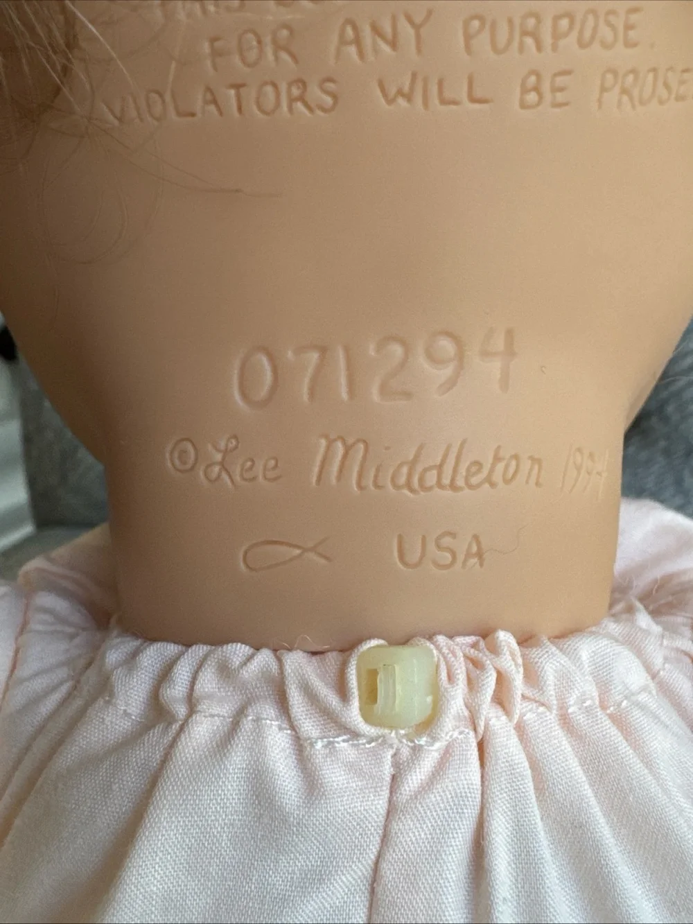 Lee Middleton Baby Doll 1995 Thumb Sucker 071294 Brown Hair and Blue Eyes